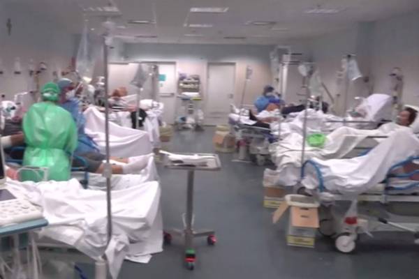  Covid-19 interrompe dÃ©cada de queda em leitos de internaÃ§Ã£o no Sistema Ãnico de SaÃºde (SUS)