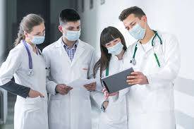 PESQUISA AVALIA IMPACTO DA PANDEMIA NA VIDA DOS MÃDICOS