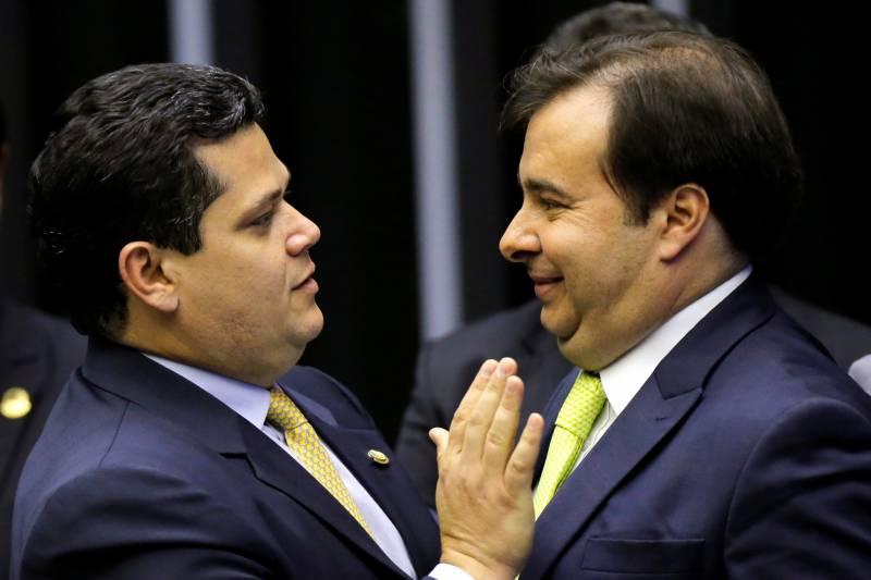 Governadores vÃ£o se reunir com Maia e Alcolumbre