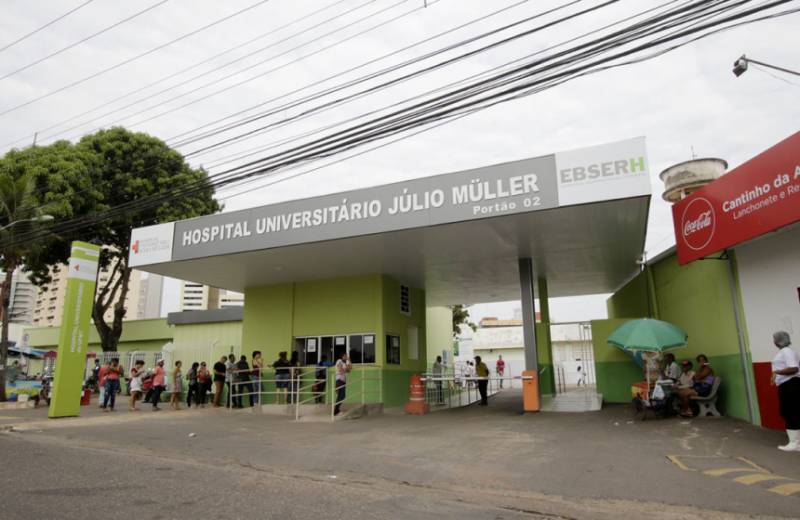 Alunos de medicina da UFMT pedem retorno de JÃºlio Muller como hospital de ensino e denunciam negligÃª