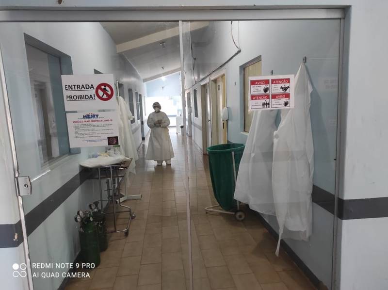 sem oxigÃªnio e vaga em uti, diretora de hospital em mt pede ajuda: Âpacientes com covid-19 estÃ£o lut