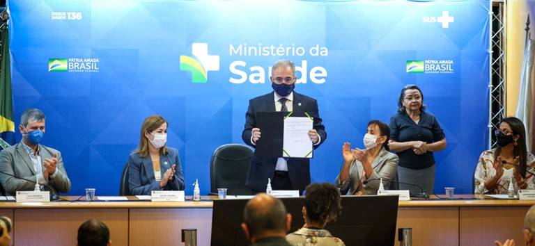 SaÃºde lanÃ§a plano nacional para fortalecer residÃªncias e capacitar profissionais da saÃºde