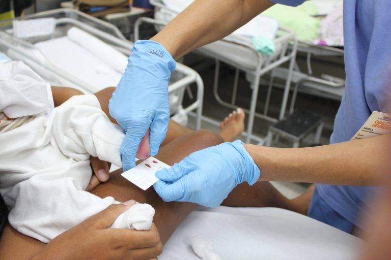  Deputados aprovaram ampliaÃ§Ã£o do teste do pezinho no SUS e propostas para combater o cÃ¢ncer