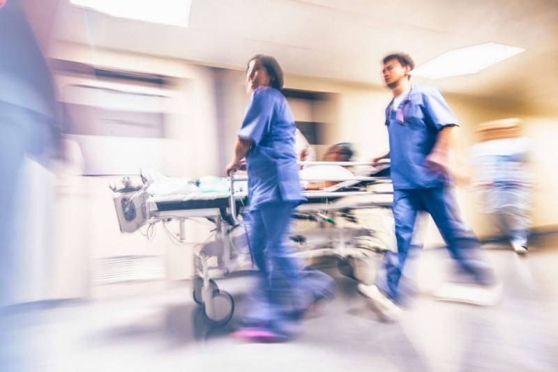 CFM alerta para a necessidade de evitar acidentes como forma de reduzir a pressÃ£o sobre as emergÃªnci