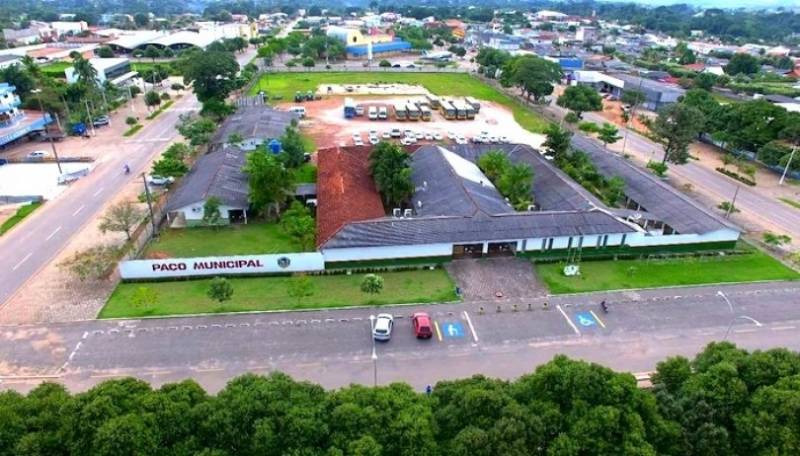 PC afasta servidor em operaÃ§Ã£o contra superfaturamento em cidade de MT