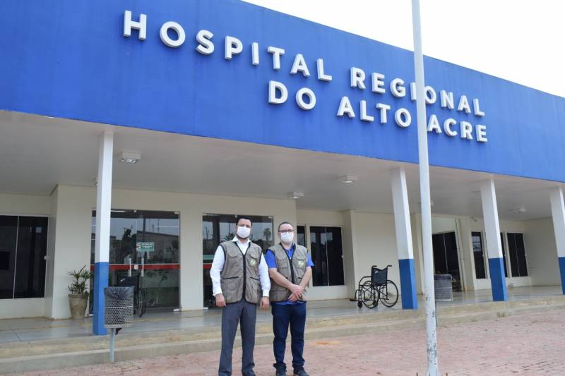 AC: Hospital de BrasilÃ©ia sofre com a falta de EPIs e medicamentos