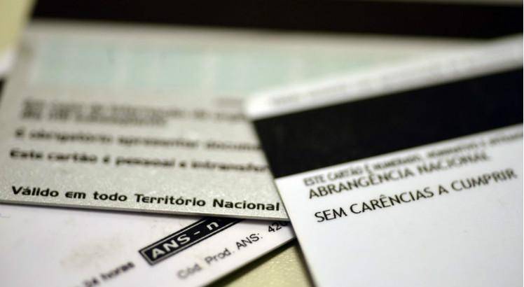 Governo suspende a venda de trÃªs planos de saÃºde no Brasil