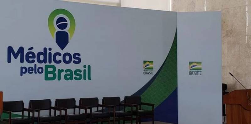 ComissÃ£o que analisa criaÃ§Ã£o do MÃ©dicos pelo Brasil ouve Weintraub e cubanos