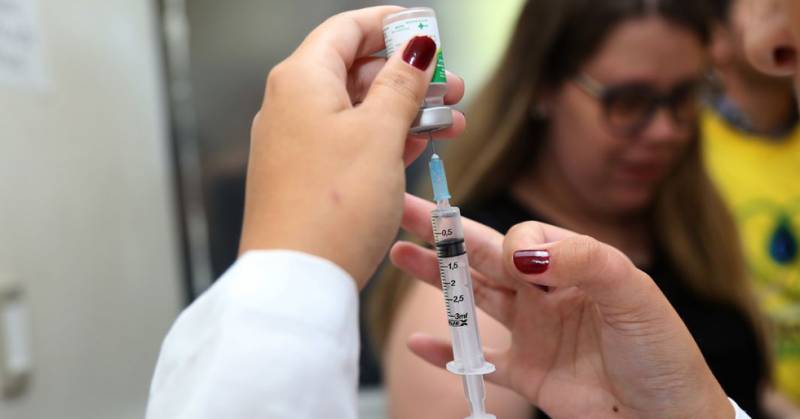 CFM pede ao MinistÃ©rio da SaÃºde dose de reforÃ§o para mÃ©dicos