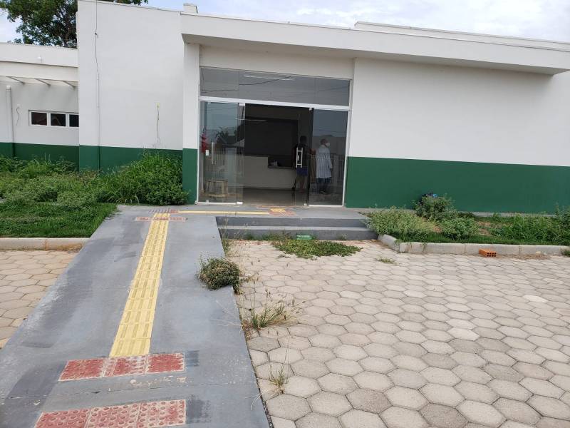 Sindimed-MT denuncia unidade de saÃºde em construÃ§Ã£o hÃ¡ 10 anos tomada pelo mato