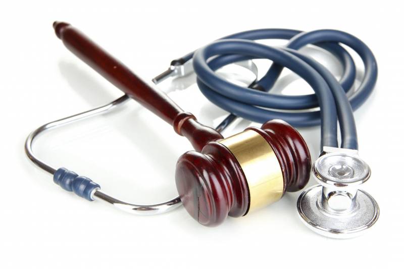 DIREITO MÃDICO - Para o ministro da SaÃºde, os custos da assistÃªncia precisam ser rediscutidos 