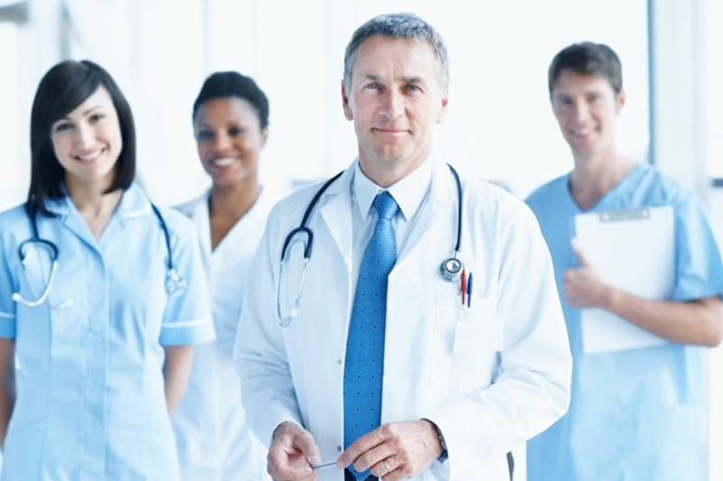  ARTIGO - ÂMÃ©dicos nÃ£o valem a pena
