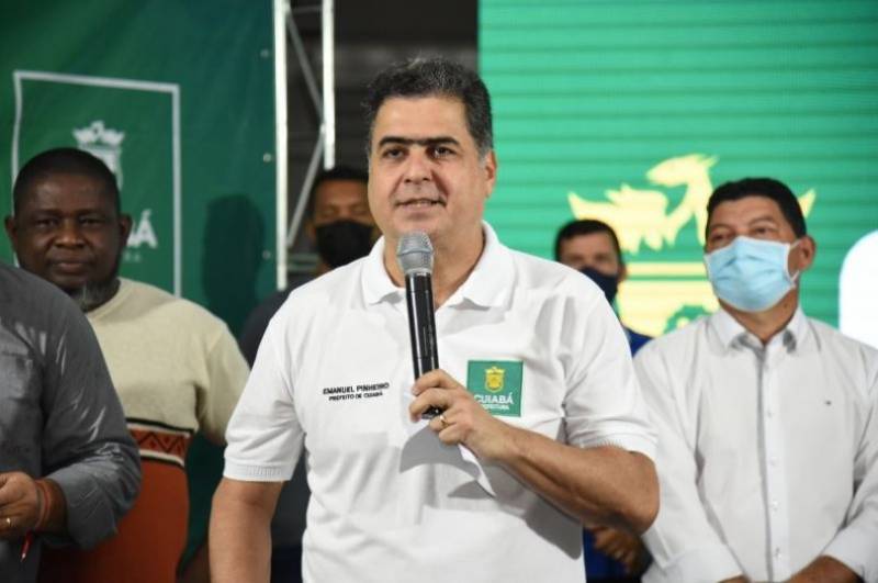 Emanuel descarta vacinaÃ§Ã£o nas escolas: 