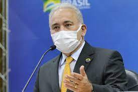 Queiroga encomenda estudos para rebaixar Covid a endemia