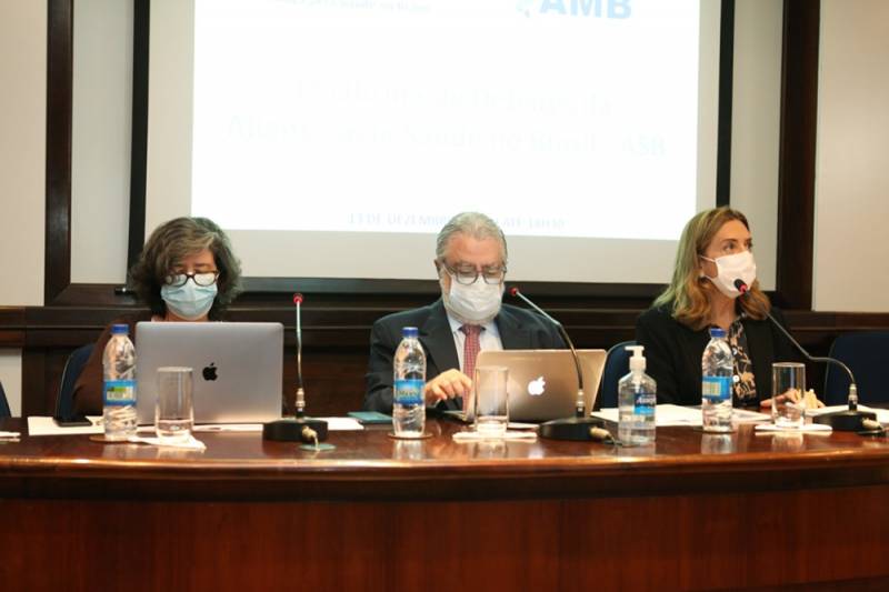  AlianÃ§a pela SaÃºde no Brasil alinhava pacto social e carta aos presidenciÃ¡veis