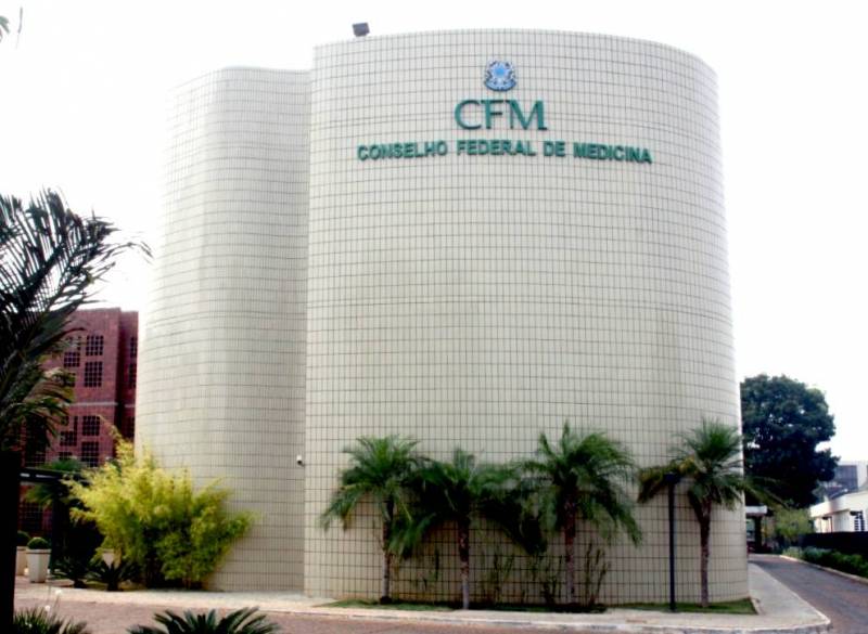 CFM se posiciona contra a abertura de novas vagas nos cursos de medicina