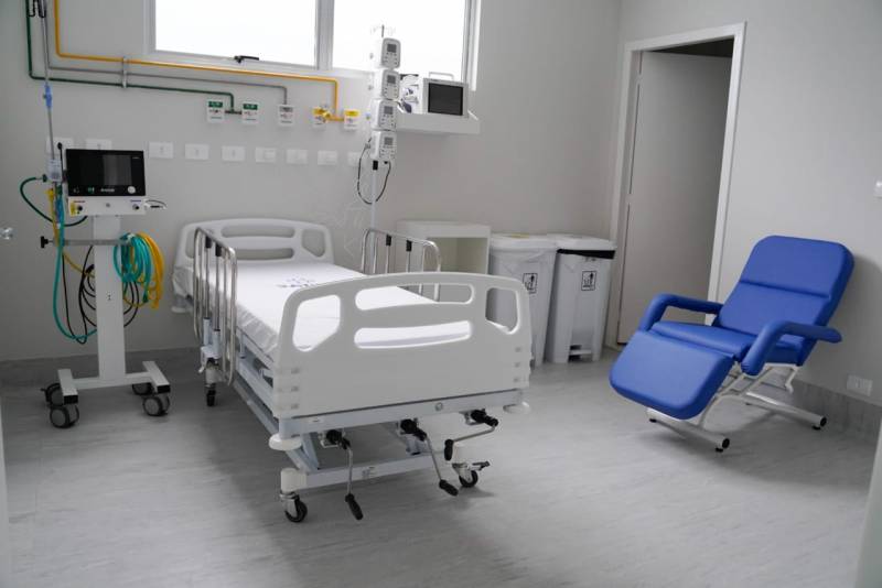 Em meio a aumento de casos de covid, governo anuncia novas UTIs