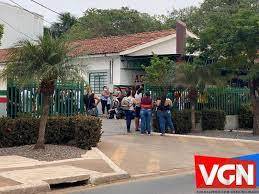 VÃ¡rzea-grandenses fazem fila para inscriÃ§Ã£o no curso de tÃ©cnico de enfermagem