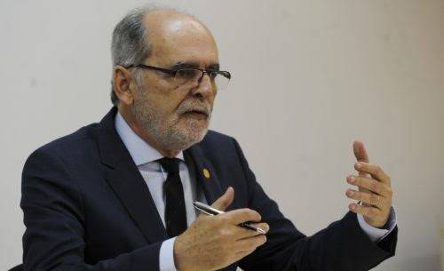 Carlos Vital conclui mandato Ã  frente do CFM 