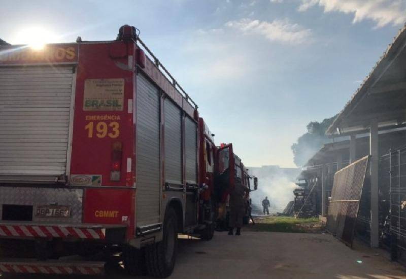 Materiais de depÃ³sito da Secretaria de SaÃºde sÃ£o destruÃ­dos por incÃªndio nesta terÃ§a (25)