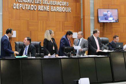 Deputados aprovam decreto da intervenÃ§Ã£o da SaÃºde de CuiabÃ¡