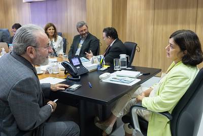 ApÃ³s pedido do CFM, MinistÃ©rio da SaÃºde altera indicaÃ§Ã£o de representante para ComissÃ£o Mista de Esp
