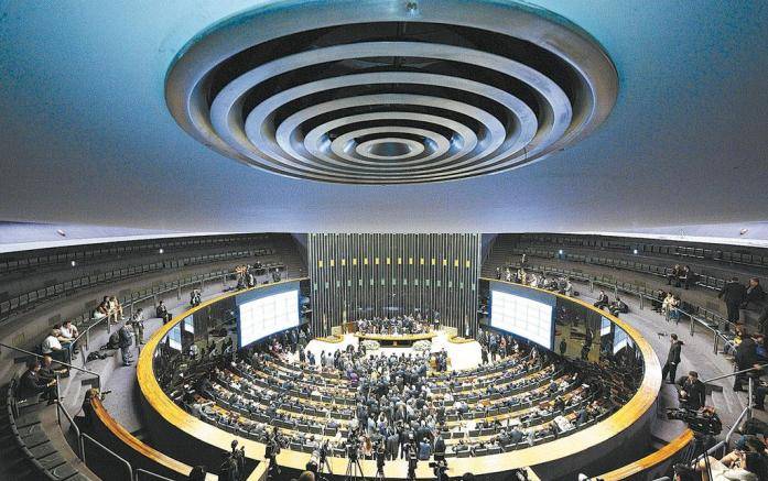De que lado seu deputado estÃ¡?
