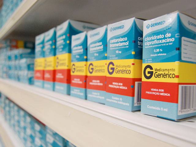 DIRETOR DO CFM DEFENDE MAIOR FISCALIZAÃÃO DOS MEDICAMENTOS GENÃRICOS