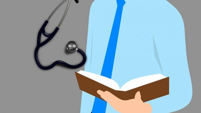 Como o relatÃ³rio mÃ©dico contribui para a avaliaÃ§Ã£o do mÃ©dico perito?