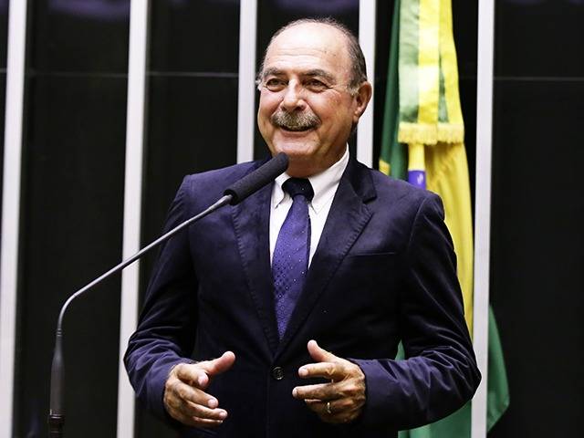 ZACHARIAS CALIL DENUNCIA ESQUEMAS DE REVALIDAÃÃO NA CÃMARA