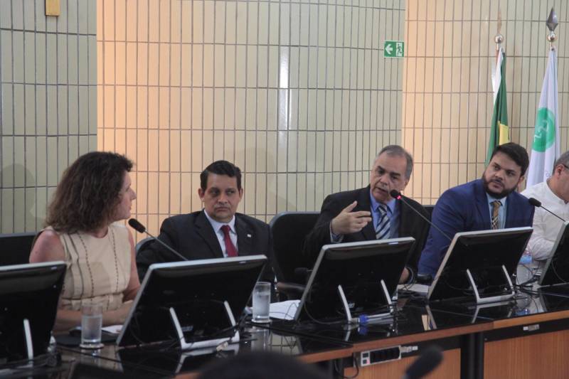 CFM atualiza regras para aperfeiÃ§oar o atendimento mÃ©dico Ã s pessoas com incongruÃªncia de gÃªnero 
