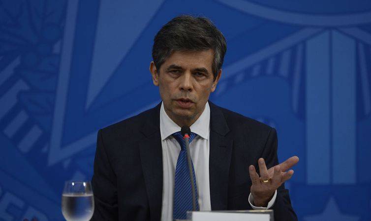  Teich apresenta diretriz para estados e municÃ­pios decidirem sobre isolamento social.